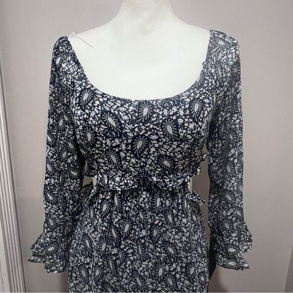 NWT Lulus Navy Blue Paisley Tiered Cutout Midi Dress women's size small - Picture 6 of 15